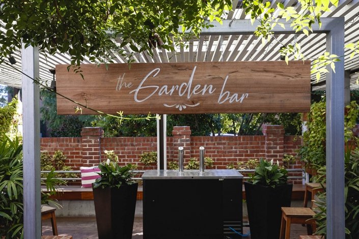 Norman's Garden Bar