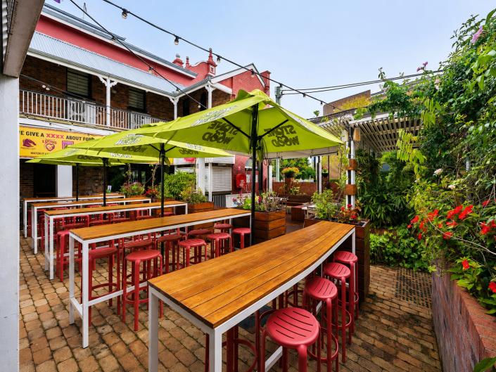 Norman Hotel Garden 4